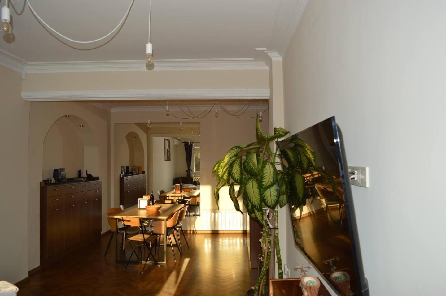 Stunning 2bdr On Historic Location In Center * Sofía