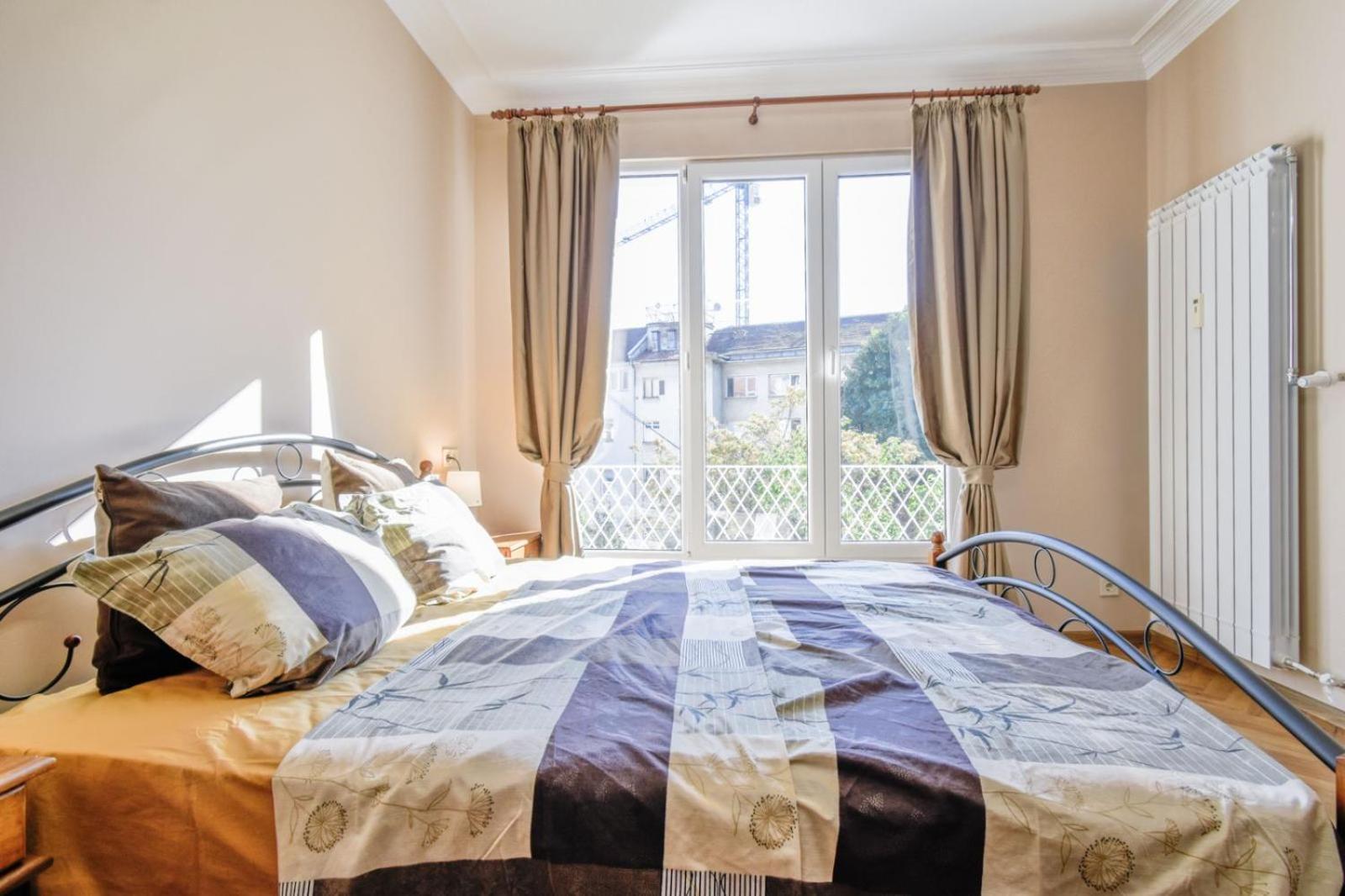Stunning 2bdr On Historic Location In Center
